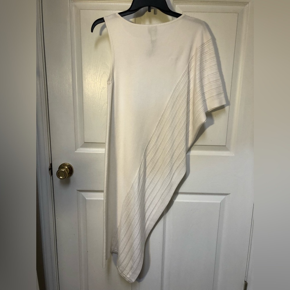 LAST CHANCE! Traveler’s Collection by Chico’s Asymmetrical Tunic